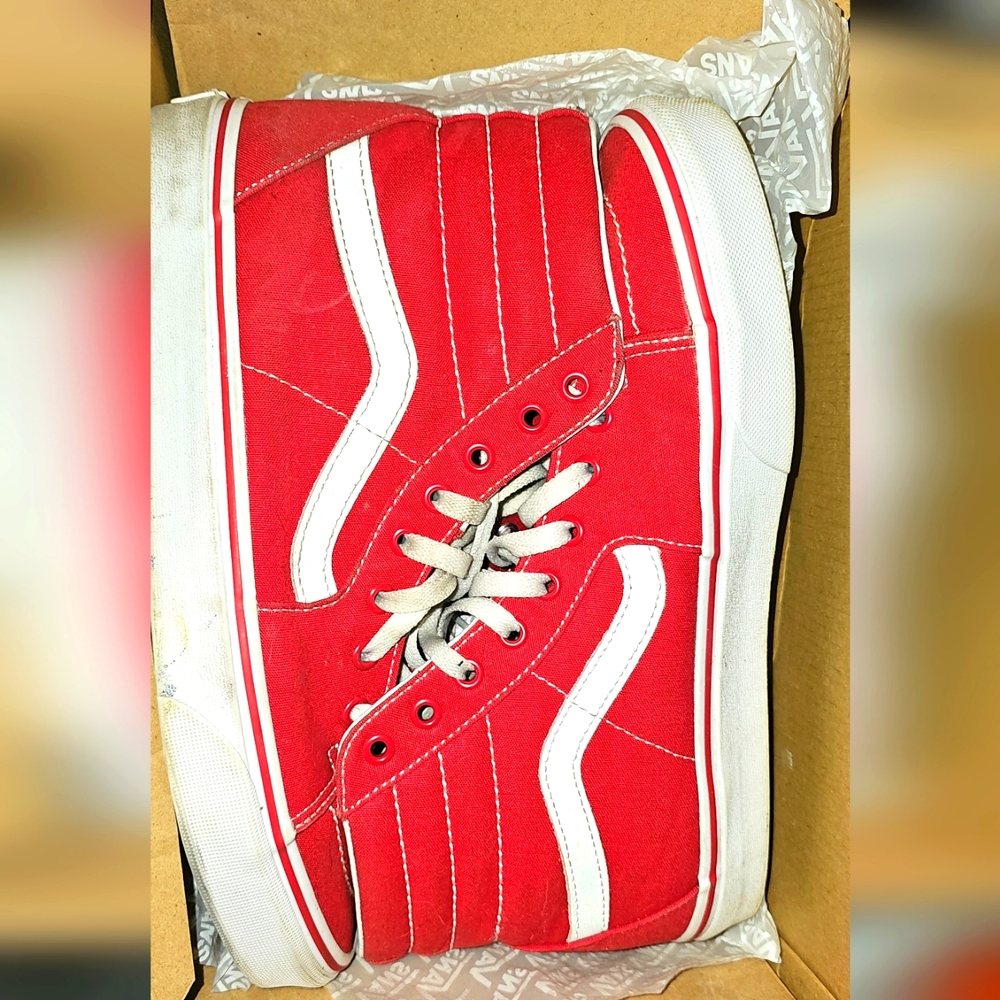 RED HI-TOP VANS SZ.10.5 MEN'S